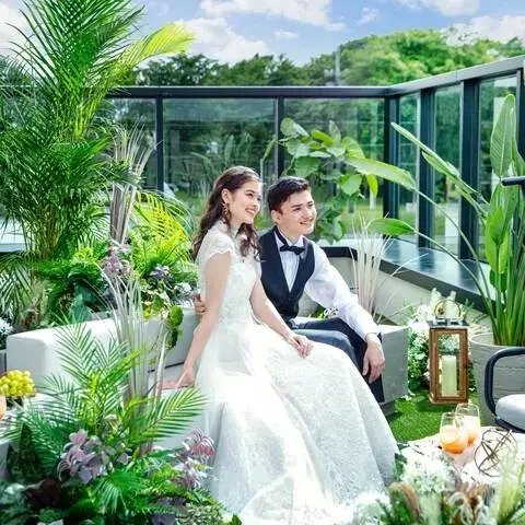 30名からOK◎天井一面の自然光が降り注ぐ屋内ガーデンで家族・親友だけのアットホームWEDDING♪