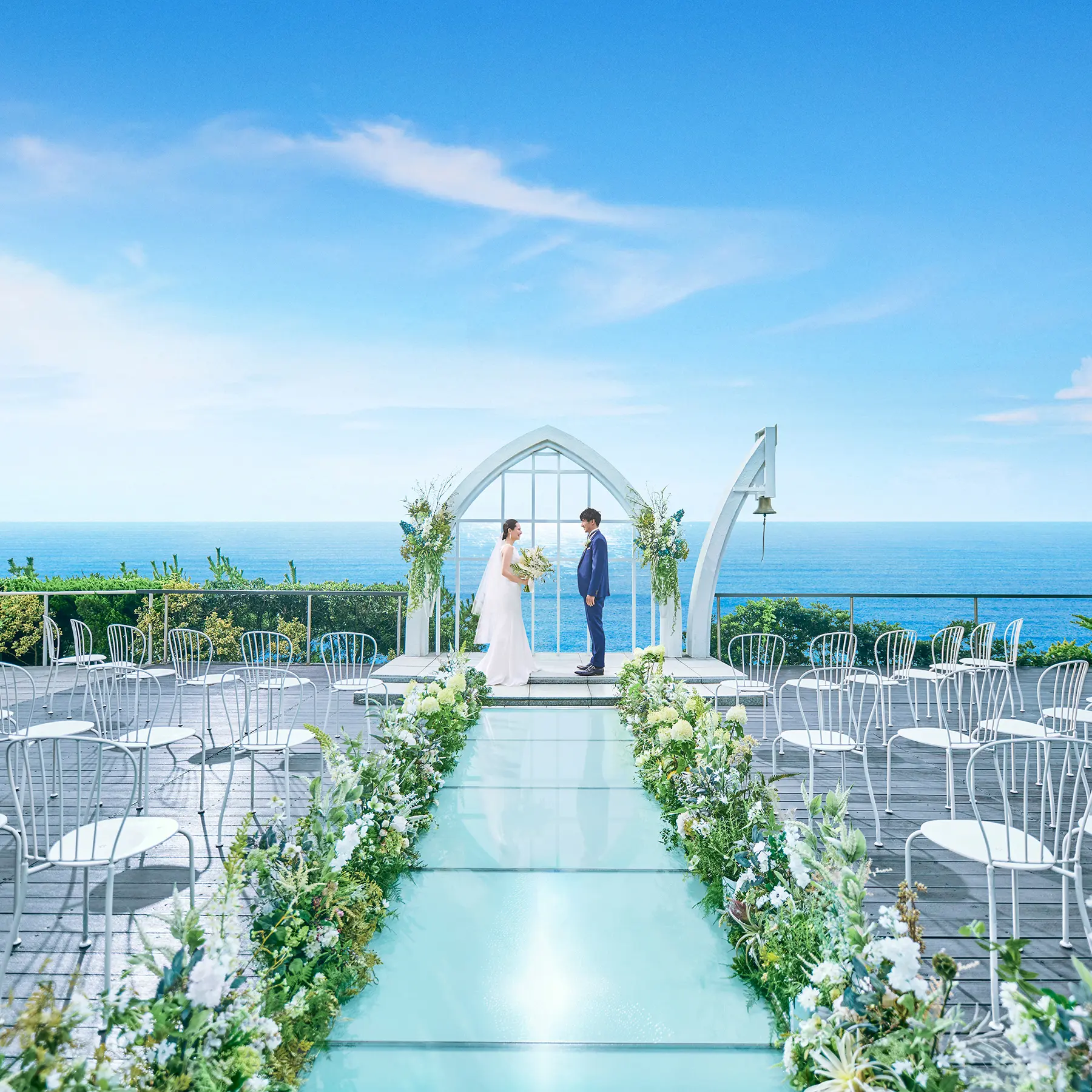 【8年連続口コミランキング受賞】1日1組で貸し切る海辺の邸宅◆美食と絶景を愉しむリゾートウェディング