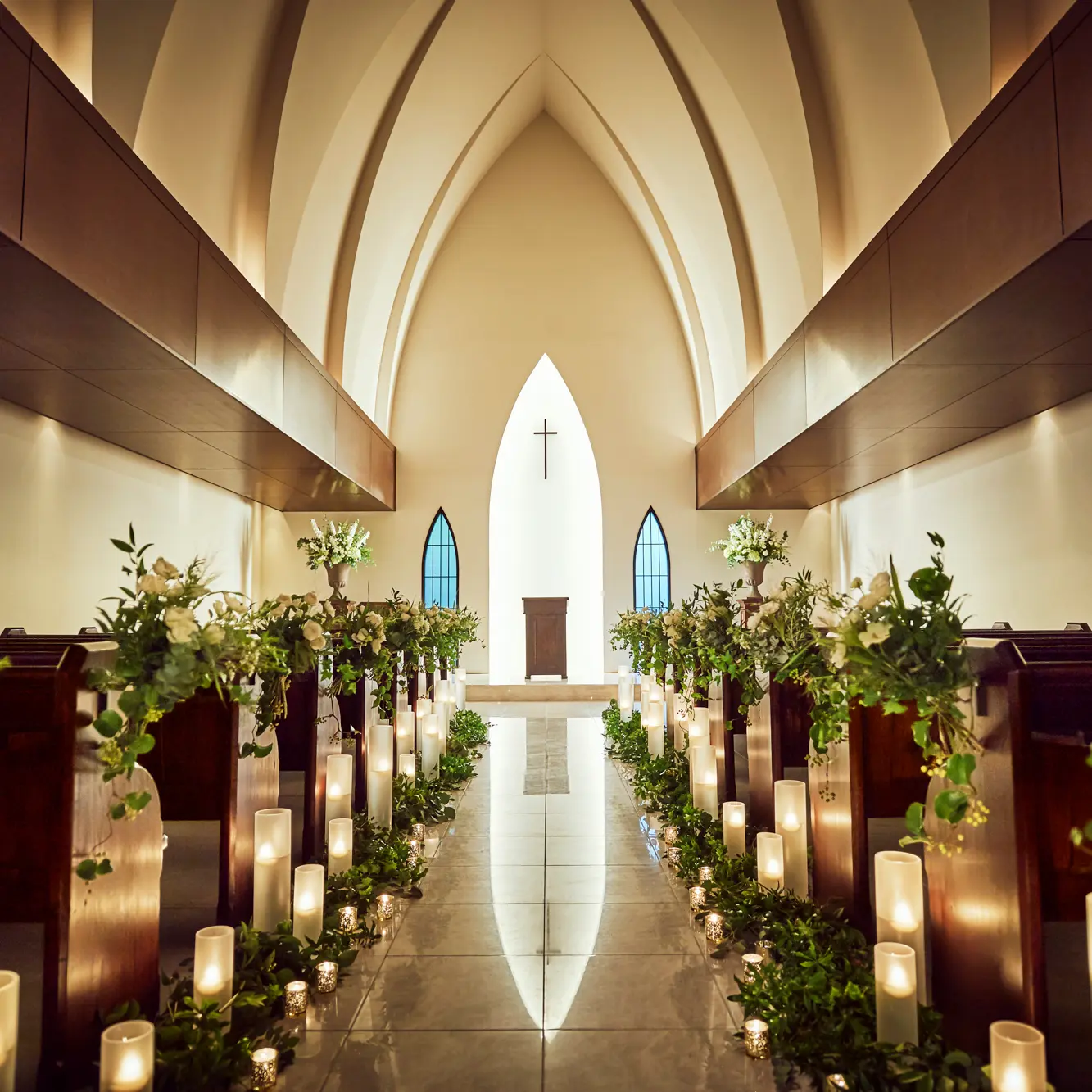 究極にシンプル！だからお得に【基本挙式料99,000円～】ルクリアモーレの少人数結婚式