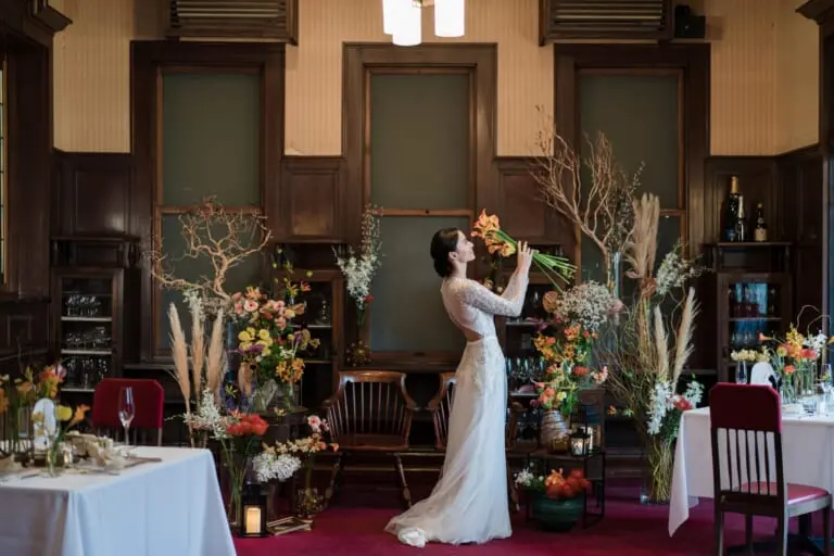 世紀を越えて受け継がれる迎賓館。名勝指定庭園と共に過ごす、クラシカルな文化財ウエディング