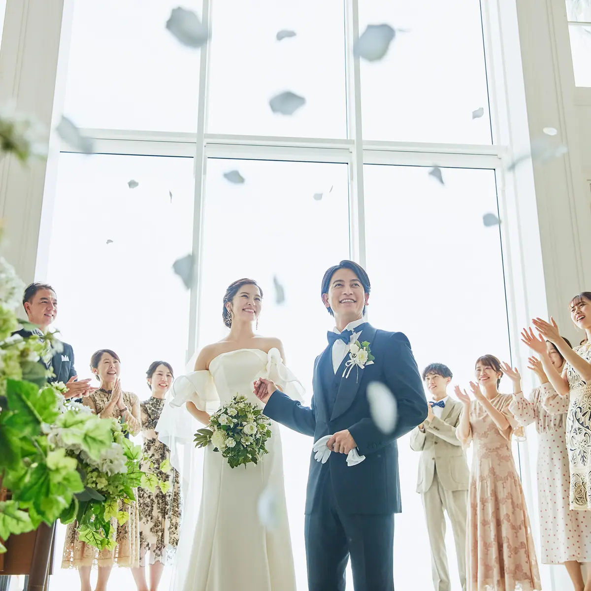 究極にシンプル！だからお得に【基本挙式料99,000円～】ルクリアモーレの少人数結婚式