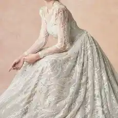 ウェディングドレス・和装(式場公式写真)：セント・ラファエロチャペル