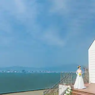 琵琶湖を臨むチャペル
