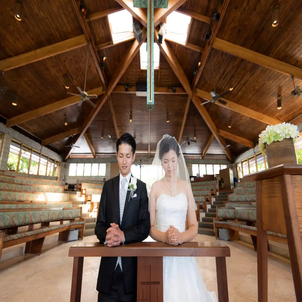 ハワイなのにナチュラル 空と海からも祝福 素敵なのにオプションが高いところ Ai Ellyさんの キャルバリー バイ ザ シー教会の挙式 結婚式 口コミ みんなのウェディング海外