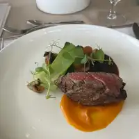 メインのお肉料理