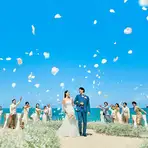 沖縄の海辺で叶える*ビーチウェディングプラン
