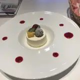 デザートは専属パティシエが作ります