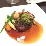 お肉のプレートです。