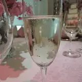 乾杯の金粉入りシャンパン