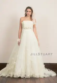 Jillstuart ジルスチュアート のウェディングドレス ブライダル衣装
