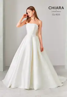 ウェディングドレス　CHIARA L'ATELIER MARIAGE 大幅値下！CHIARA L'ATELIER MARIAGE ウェディングドレス - メルカリ