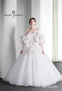 ISAMU MORITA BRIDE(イサムモリタブライド) のウェディングドレス