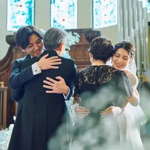 ＜少人数割＞親しい親族や友人と挙式+食事会【20名126万】