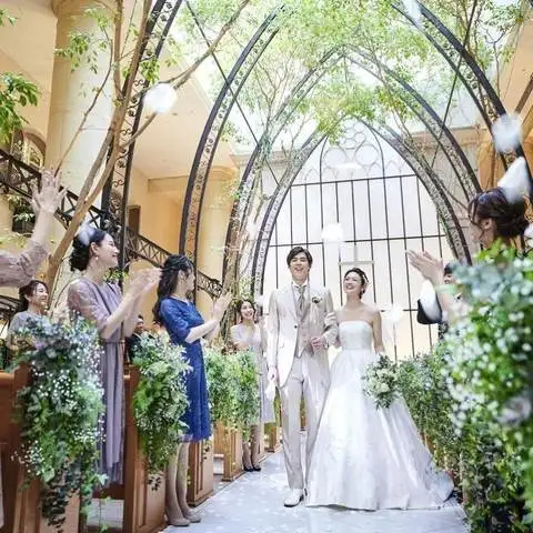 2名 308 000円 ふたりだけの結婚式 緑と光のチャペルで叶える挙式プラン オリエンタルホテル東京ベイ みんなのウェディング