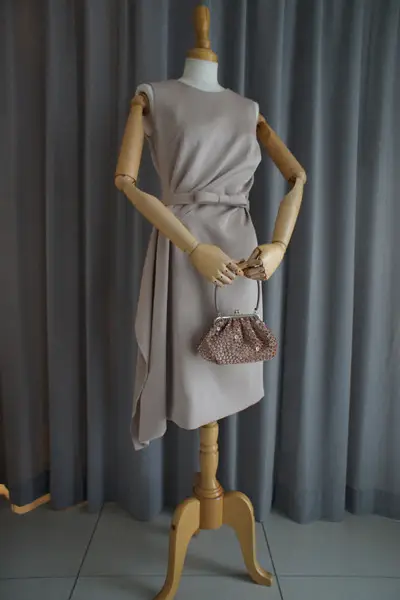 4枚目 サイドドレープワンピース