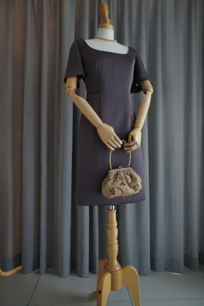 2枚目 フレアスリーブワンピース