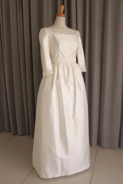 14枚目 Silk shantung & lace dress