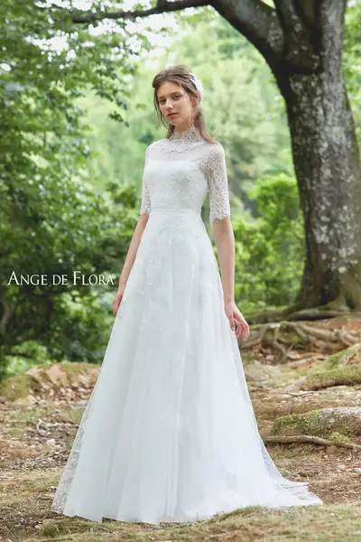 ANGE DE FLORA(アンジェ デ フローラ) のウェディングドレス