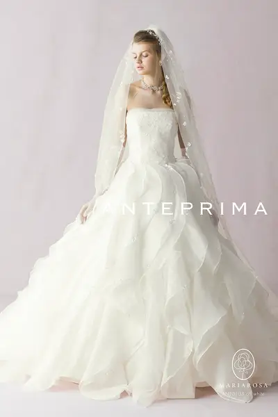 ANTEPRIMA(アンテプリマ) のウェディングドレス・ブライダル衣装