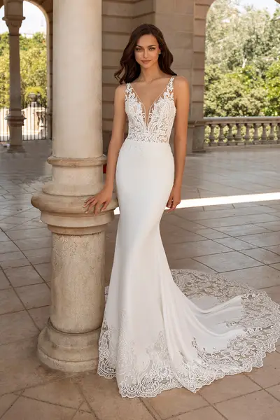 ＊PRONOVIAS＊ Erandi ウェディングドレス プロノビアスなどインポートウェディングドレスのレンタル・購入