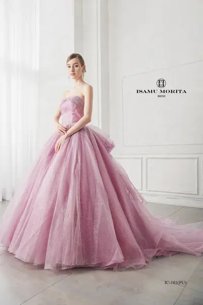 紫・パープル系のカラードレス byみんなのウェディング