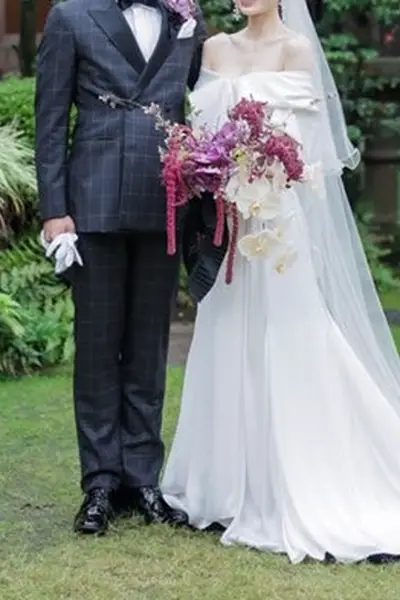 35枚目 ニューアンスカラードレス