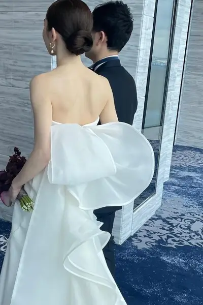 24枚目 立体トレーンのマーメイドドレス