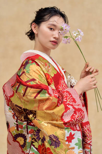 打掛・色打掛の衣装 byみんなのウェディング