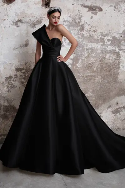 ウェディングドレスブラック