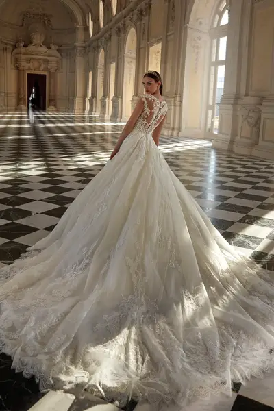 PRONOVIAS(プロノビアス) のウェディングドレス・ブライダル衣装一覧