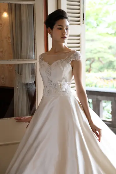 再値下げ！】ウェディングドレス 半袖 Canta Bella(カンタベッラ