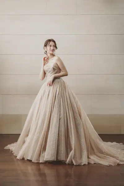 ISAMU MORITA BRIDE(イサムモリタブライド) のウェディングドレス