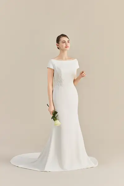 2枚目  Cuphea（ クフェア）