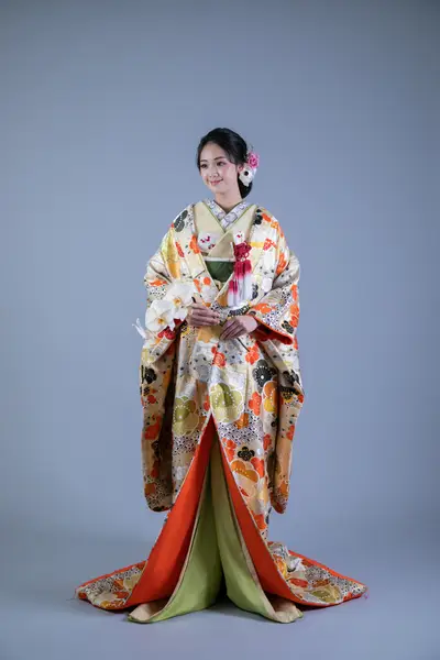 打掛　結婚式 打掛・色打掛の衣装 byみんなのウェディング