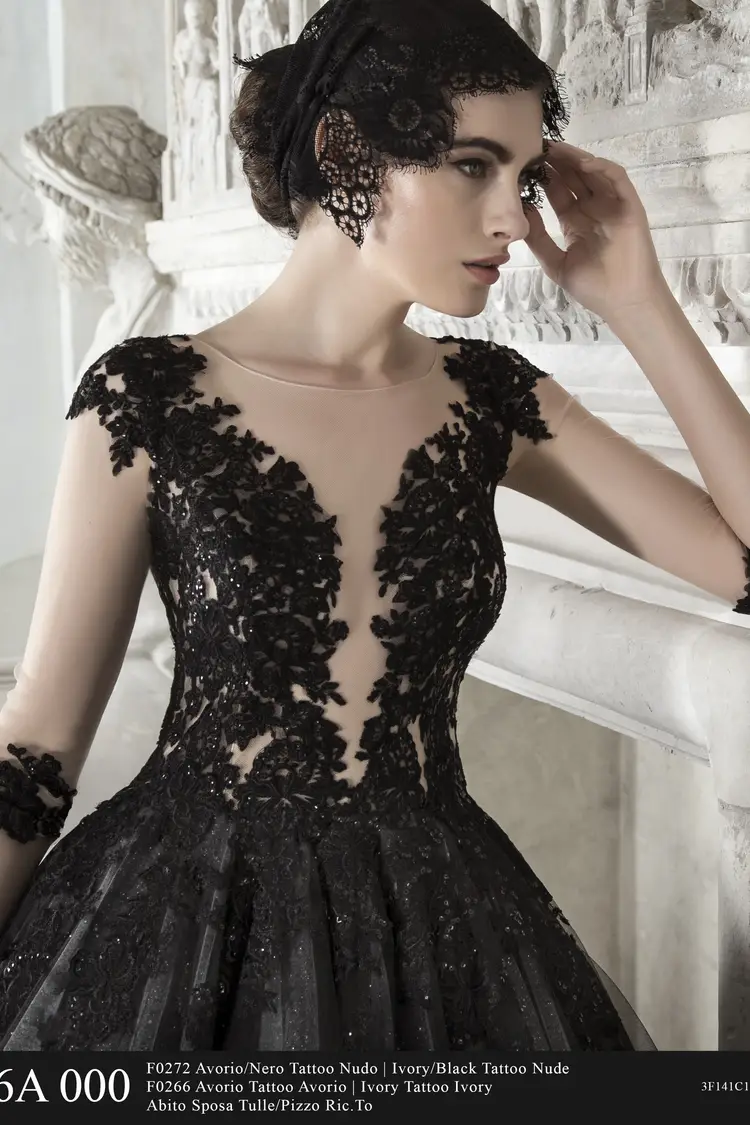 ブラック系のカラードレス byみんなのウェディング（4ページ目）