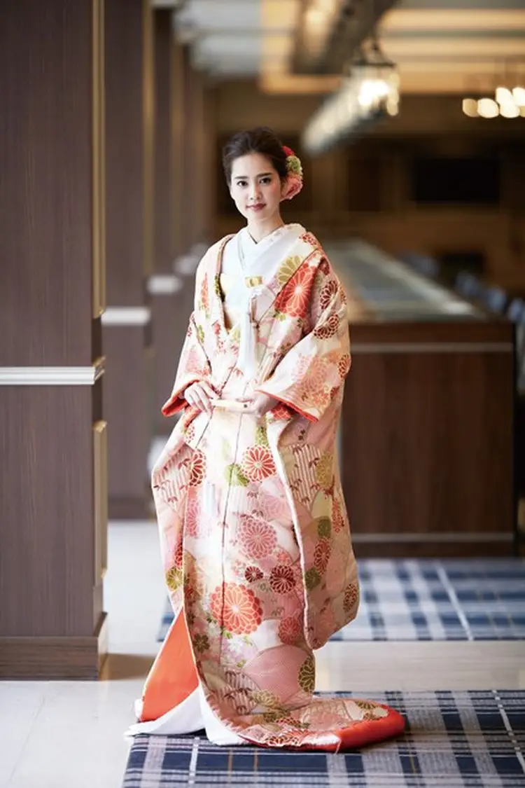 色打掛　ピンク　蝶々　花　花嫁衣装　婚礼衣装　30 色打掛 ピンク 蝶々 花 花嫁衣装 婚礼衣装 30 色打掛｜衣装