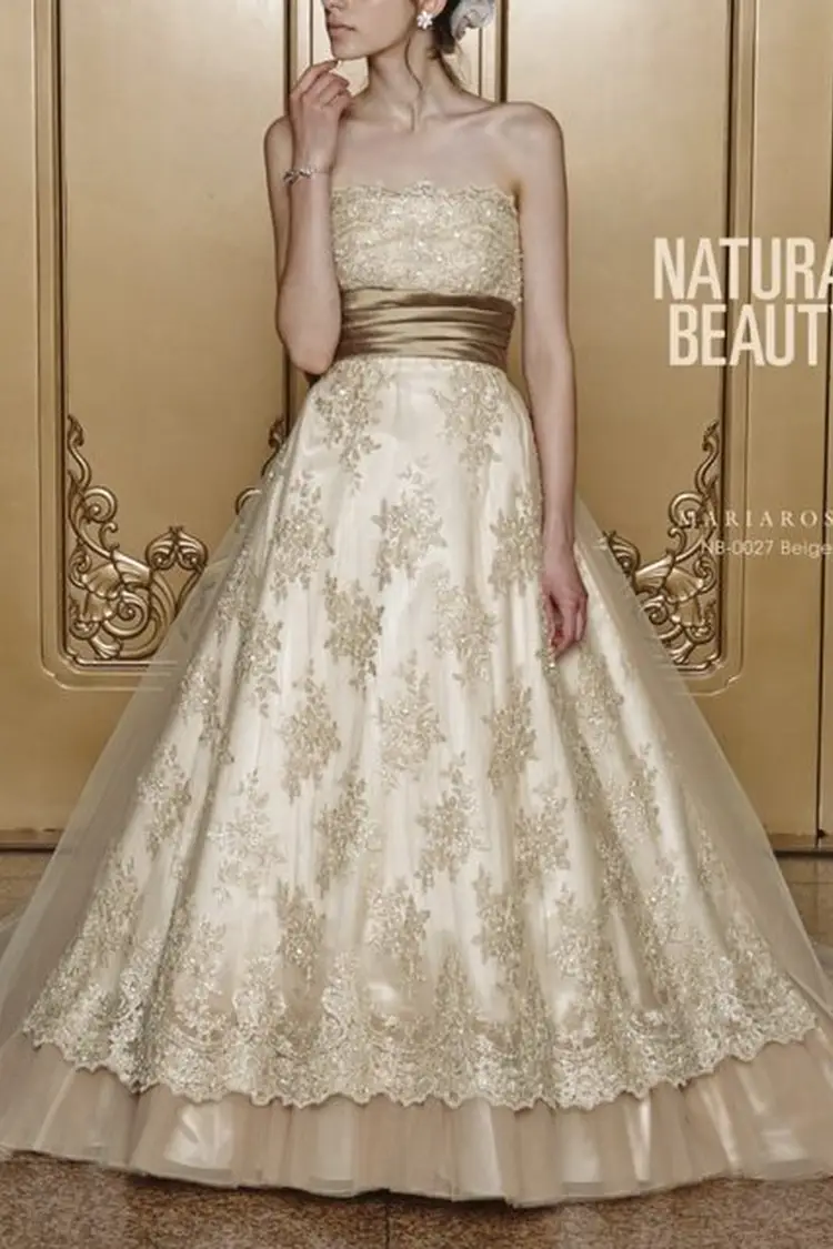 NATURAL BEAUTY(ナチュラルビューティー) のウェディングドレス