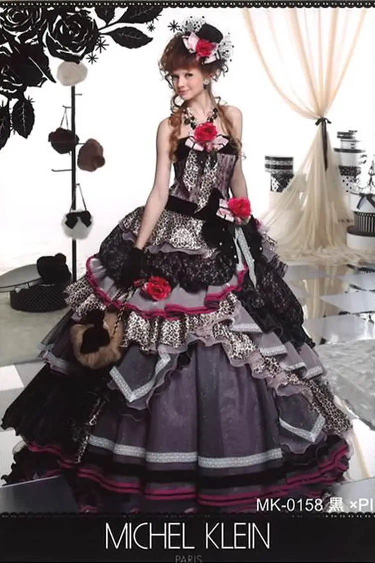 MICHEL KLEIN(ミッシェルクラン) のウェディングドレス・ブライダル MICHEL KLEIN(ミッシェルクラン) のウェディングドレス・ブライダル