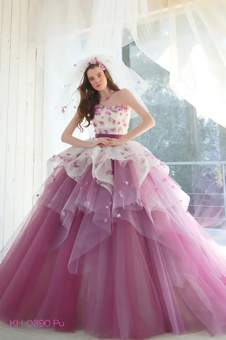 紫 パープル系のカラードレス Byみんなのウェディング