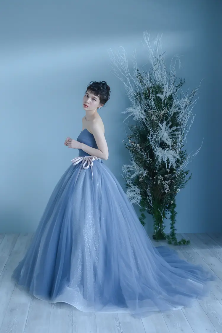 カラードレス　水色　ブルー　ウェディングドレス 青・ブルー系のカラードレス byみんなのウェディング