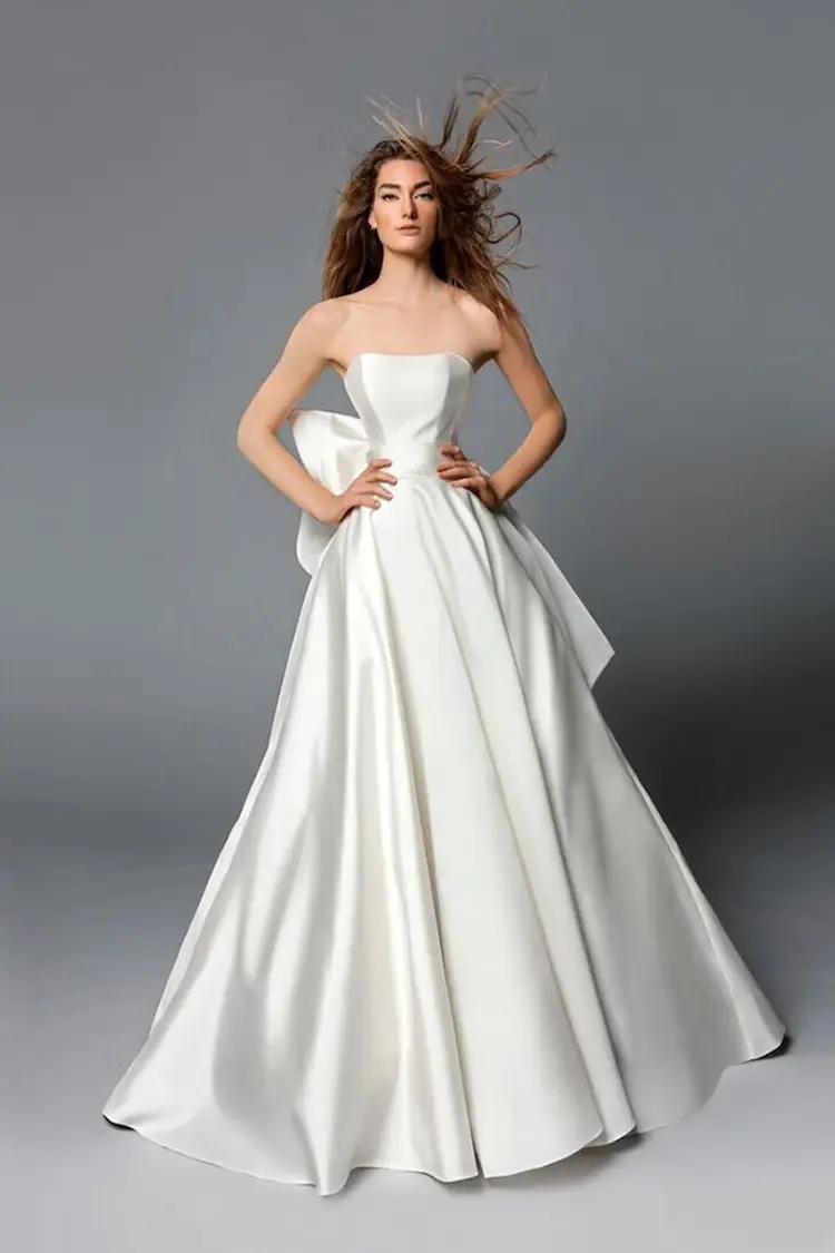 ANTONIORIVA(アントニオ・リーヴァ) のウェディングドレス・ブライダル