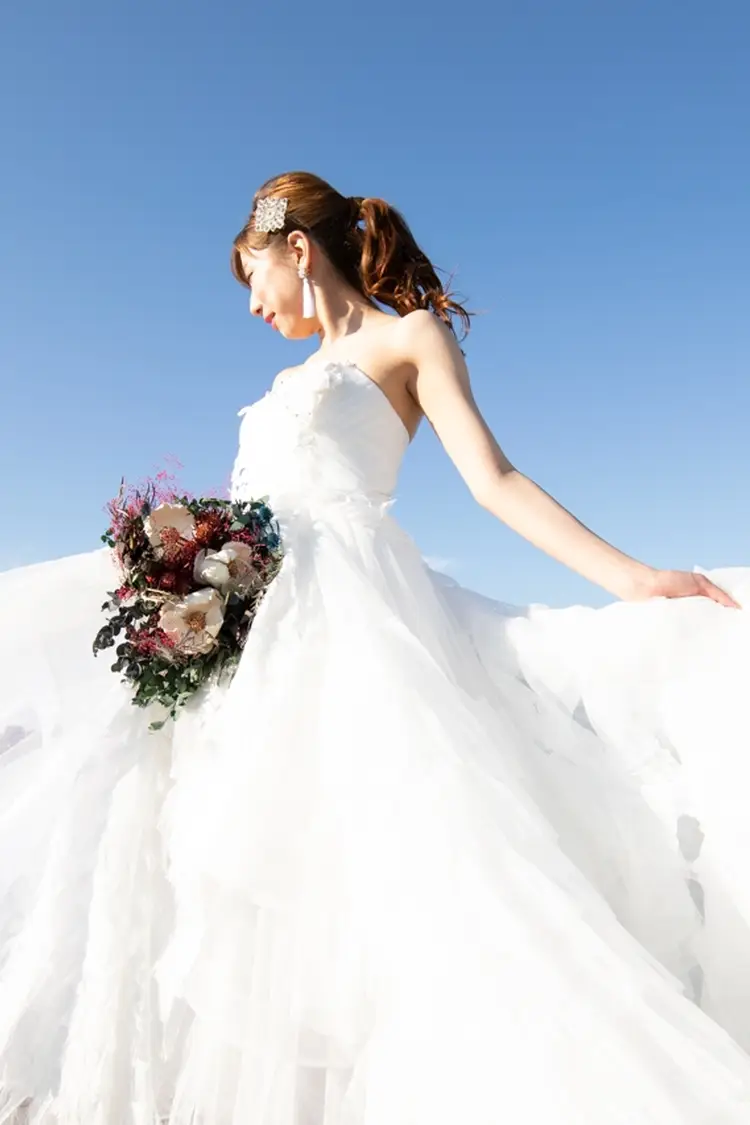 白・ホワイト系のウェディングドレス byみんなのウェディング（4ページ目）