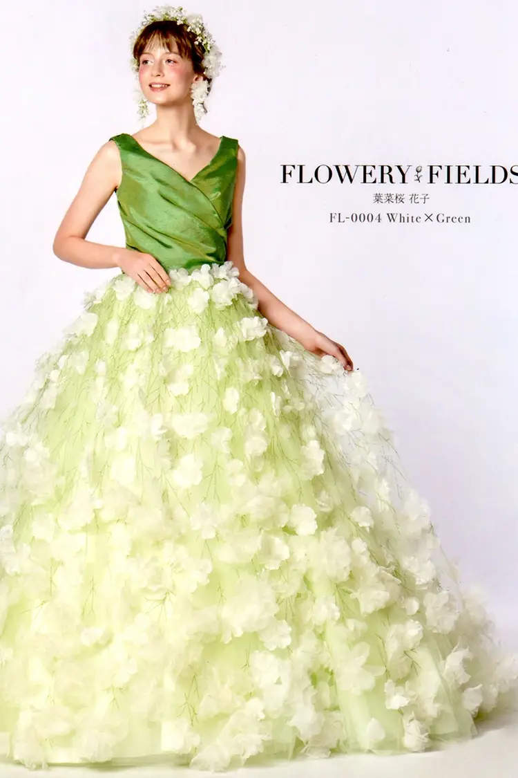 緑・グリーン系のカラードレス byみんなのウェディング