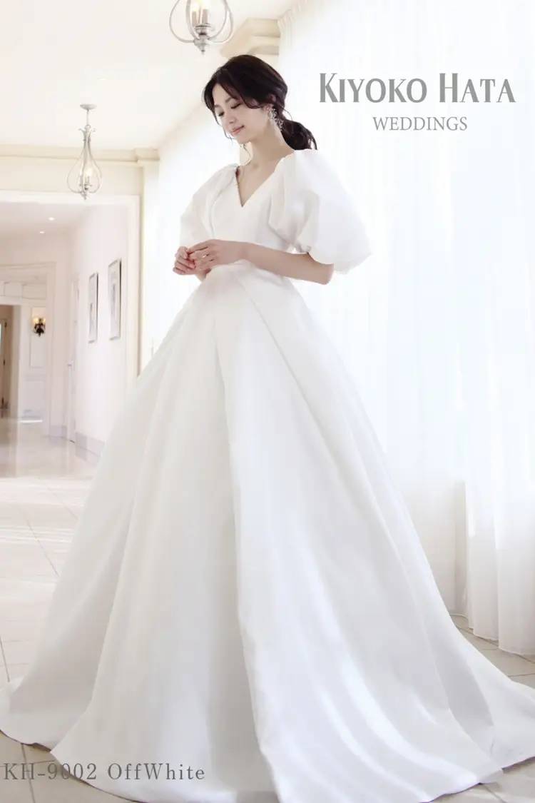 白・ホワイト系のウェディングドレス byみんなのウェディング（56