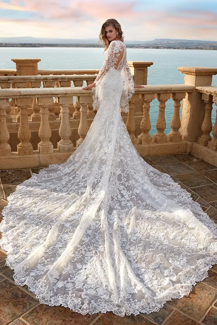 【M】ホワイトウェディングドレス BRI0068 | DRESS GALLERY BOX