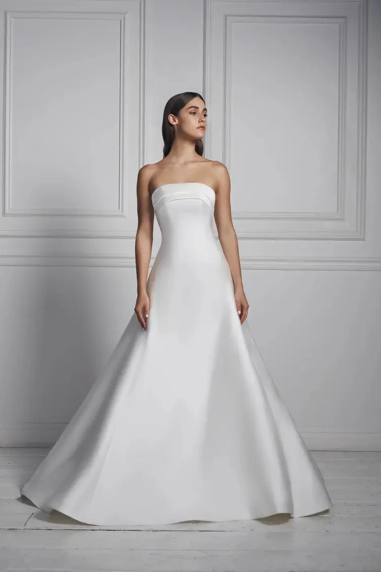 Anne Barge(アン・バージ) のウェディングドレス・ブライダル衣装一覧