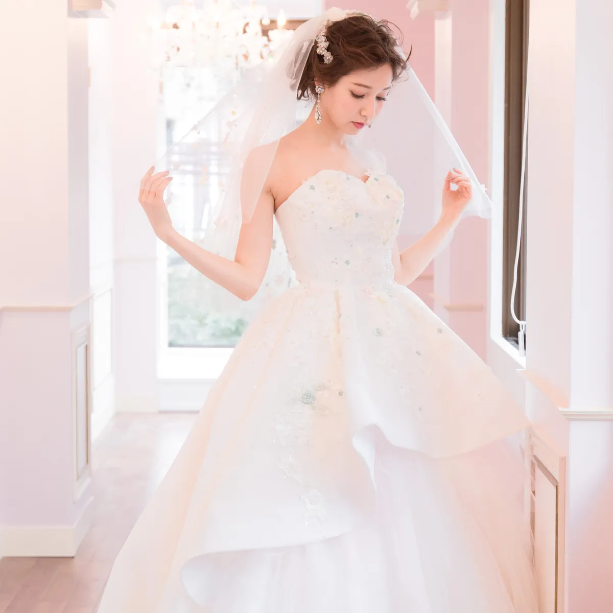 韓国 ウェディングドレス 結婚式 花嫁 スーパーフェアリー 韓国 ウェディングドレス 結婚式 花嫁 スーパーフェアリー