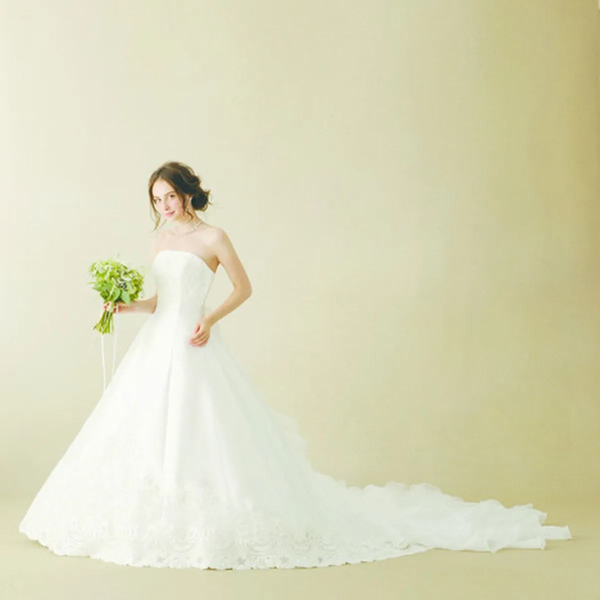 結婚式ドレス 16a5b2f8-49c3-4c29-90b2-