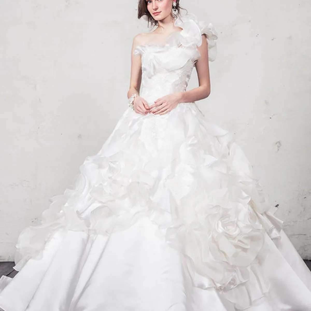 AK10754｜Yumi Katsura(ユミ カツラ)のウェディングドレス