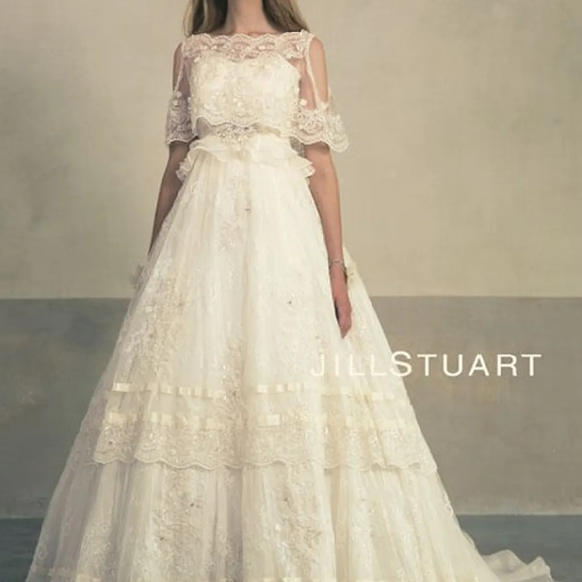 Jil0246 Off White Jillstuart ジルスチュアート のウェディングドレス